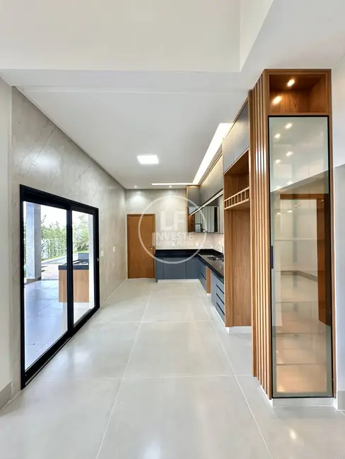 Casa com 4 quartos à venda, 520m2 em Senador Canedo - GO - imagem 8 Foto 8 de Casa com 4 quartos à venda, 520m2 em Senador Canedo - GO