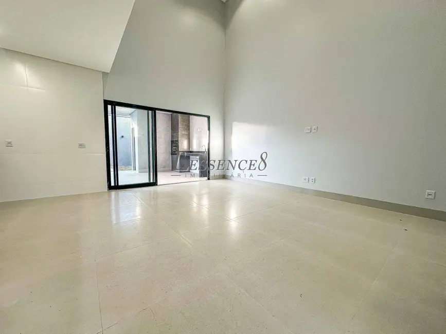 Sobrado com 3 quartos à venda, 208m2 em Jardim América, Goiania - GO - imagem 3 Foto 3 de Sobrado com 3 quartos à venda, 208m2 em Jardim América, Goiania - GO