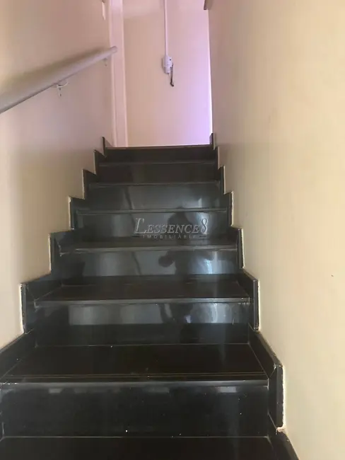 Sobrado com 4 quartos à venda, 298m2 em Jardim América, Goiania - GO - imagem 9 Foto 9 de Sobrado com 4 quartos à venda, 298m2 em Jardim América, Goiania - GO