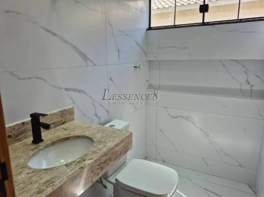 Casa com 3 quartos à venda, 200m2 em Jardim Decolores, Trindade - GO - imagem 9 Foto 9 de Casa com 3 quartos à venda, 200m2 em Jardim Decolores, Trindade - GO