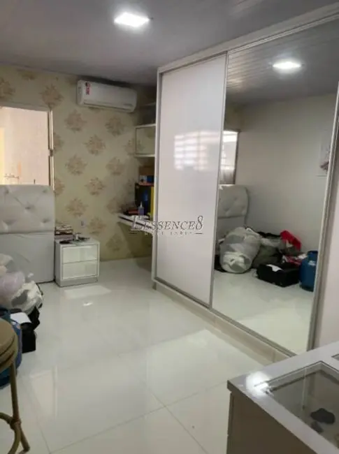 Foto 7 de Casa com 2 quartos à venda, 180m2 em Parque Montreal, Aparecida De Goiania - GO