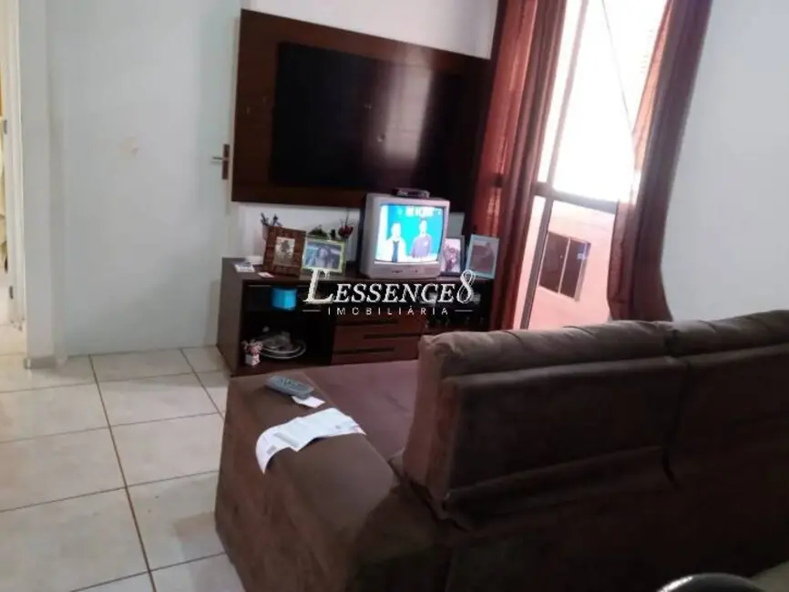 Foto 3 de Apartamento com 2 quartos à venda, 42m2 em Conjunto Vera Cruz, Goiania - GO
