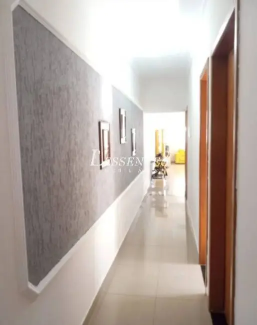 Foto 7 de Casa com 3 quartos à venda, 240m2 em Residencial Canadá, Goiania - GO