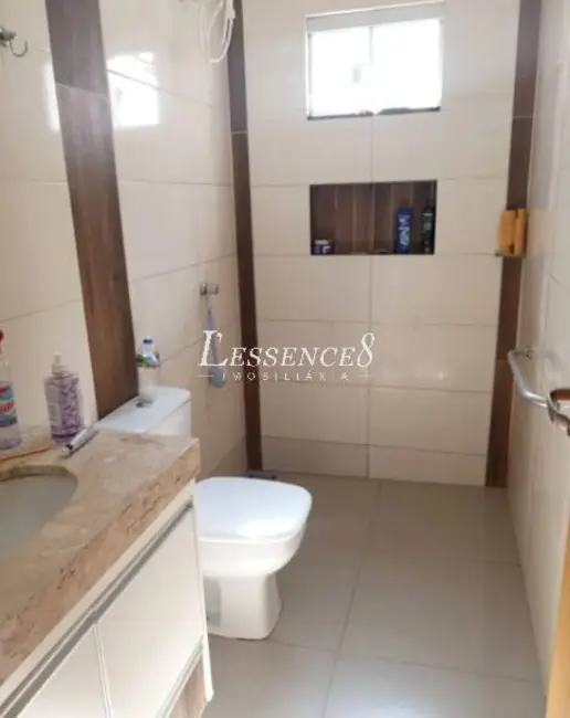 Foto 8 de Casa com 3 quartos à venda, 240m2 em Residencial Canadá, Goiania - GO