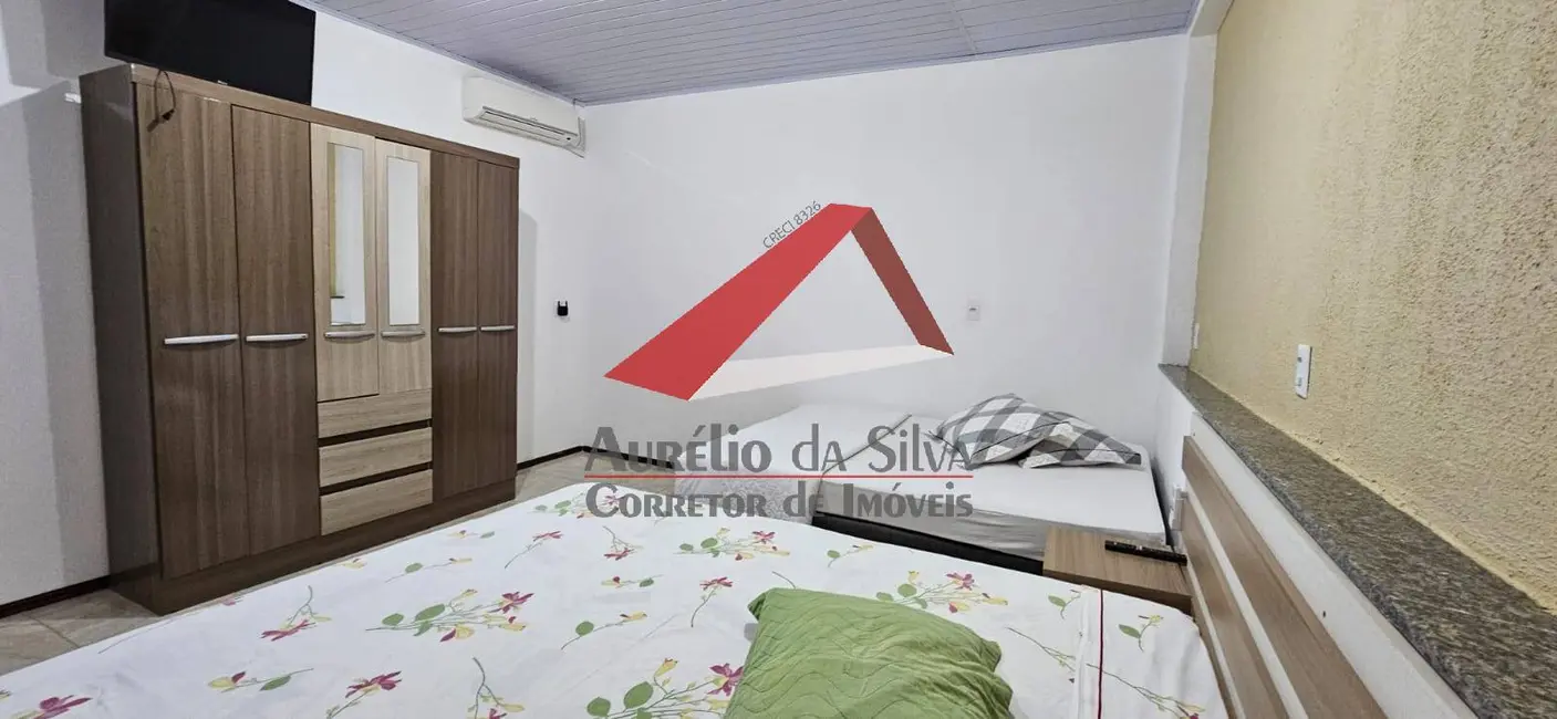 Foto 9 de Casa com 2 quartos à venda e para alugar em Bombinhas - SC