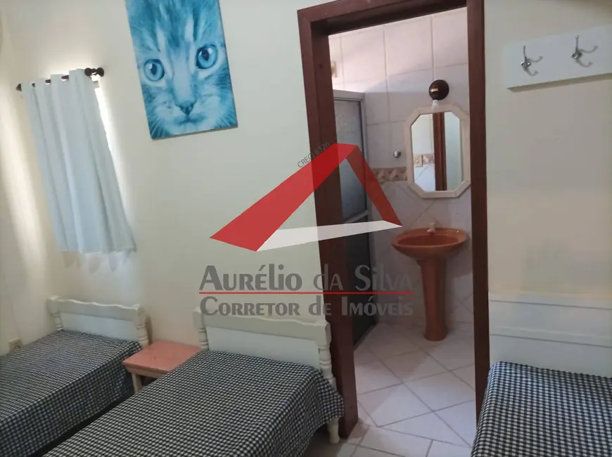 Foto 7 de Casa com 2 quartos à venda e para alugar em Centro, Bombinhas - SC