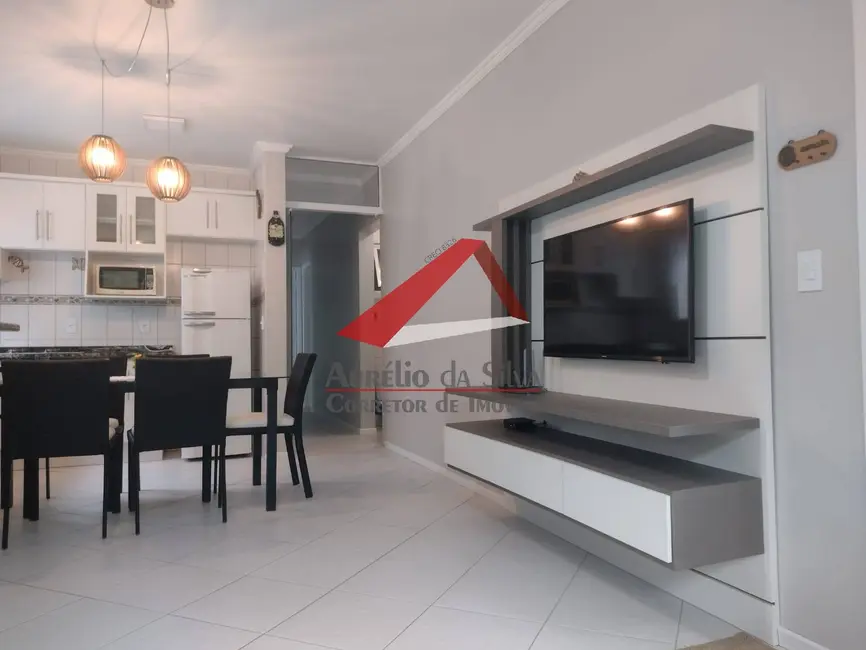 Foto 8 de Apartamento com 2 quartos à venda e para alugar em Centro, Bombinhas - SC