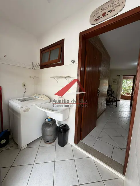 Foto 3 de Apartamento com 2 quartos à venda, 70m2 em Centro, Bombinhas - SC