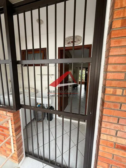 Foto 2 de Apartamento com 2 quartos à venda, 70m2 em Centro, Bombinhas - SC