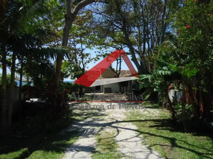 Apartamento com 3 quartos para alugar, 80m2 em Centro, Bombinhas - SC - imagem 4 Foto 4 de Apartamento com 3 quartos para alugar, 80m2 em Centro, Bombinhas - SC