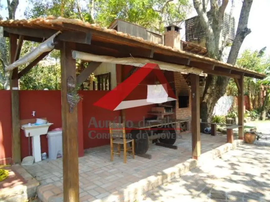 Apartamento com 3 quartos para alugar, 80m2 em Centro, Bombinhas - SC - imagem 7 Foto 7 de Apartamento com 3 quartos para alugar, 80m2 em Centro, Bombinhas - SC