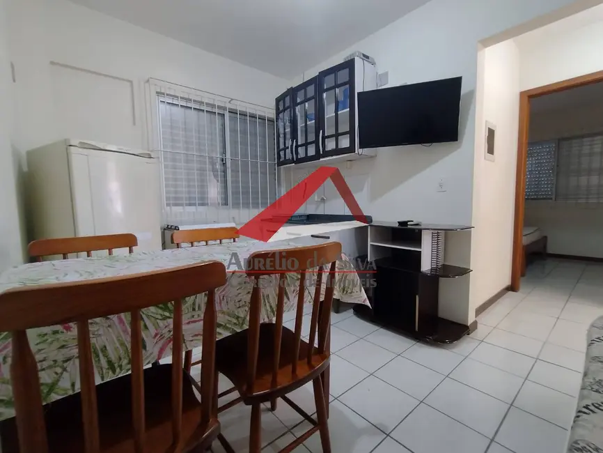 Apartamento com 1 quarto para alugar, 20m2 em Centro, Bombinhas - SC - imagem 9 Foto 9 de Apartamento com 1 quarto para alugar, 20m2 em Centro, Bombinhas - SC