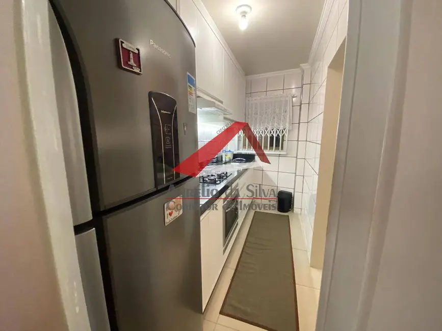 Apartamento com 2 quartos para alugar, 70m2 em Centro, Bombinhas - SC - imagem 5 Foto 5 de Apartamento com 2 quartos para alugar, 70m2 em Centro, Bombinhas - SC