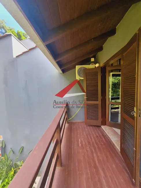 Apartamento com 2 quartos para alugar em Centro, Bombinhas - SC - imagem 5 Foto 5 de Apartamento com 2 quartos para alugar em Centro, Bombinhas - SC