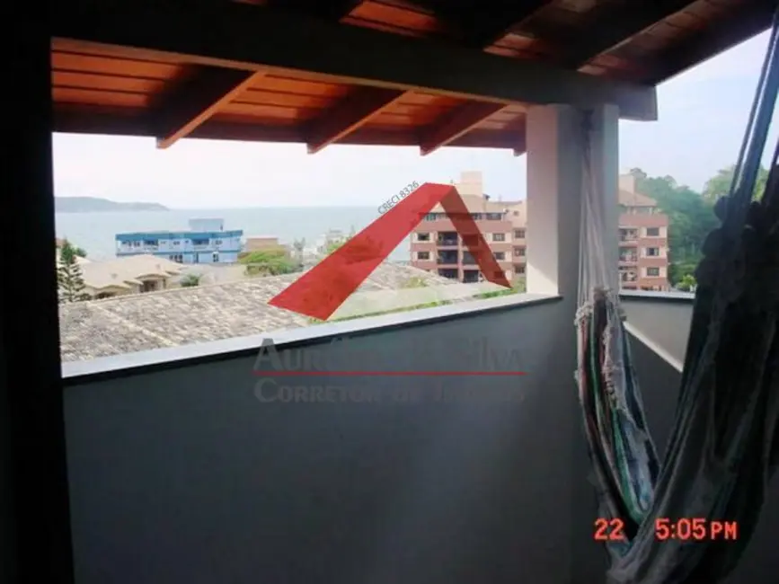 Foto 2 de Apartamento com 2 quartos para alugar em Centro, Bombinhas - SC