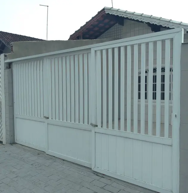 Casa com 2 quartos à venda, 75m2 em Caiçara, Praia Grande - SP - imagem 3 Foto 3 de Casa com 2 quartos à venda, 75m2 em Caiçara, Praia Grande - SP