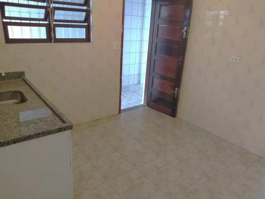 Casa com 2 quartos à venda, 75m2 em Caiçara, Praia Grande - SP - imagem 8 Foto 8 de Casa com 2 quartos à venda, 75m2 em Caiçara, Praia Grande - SP