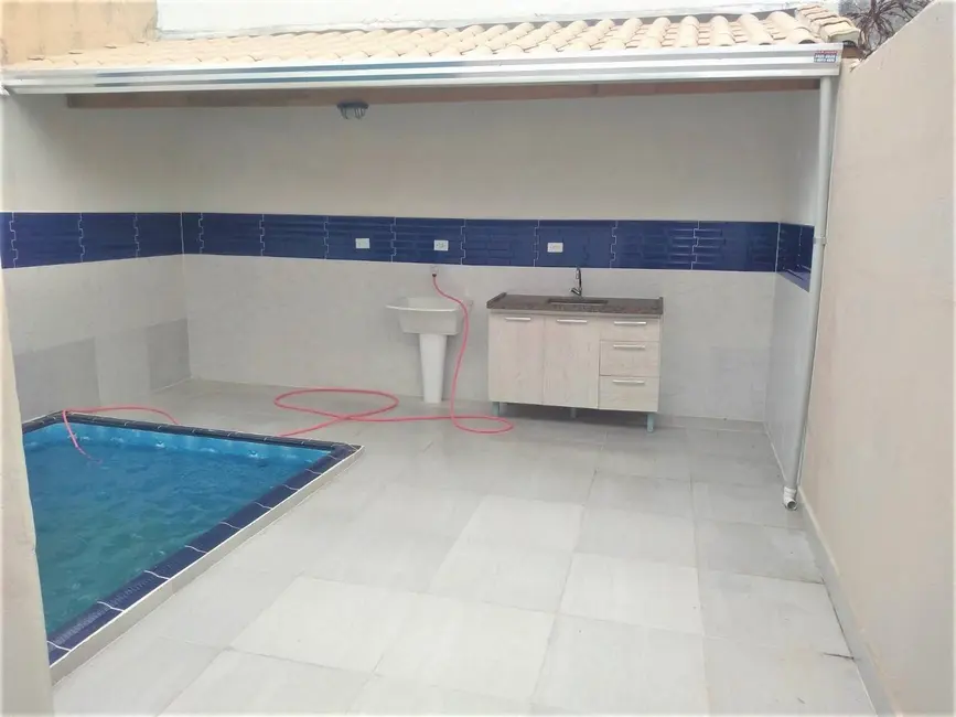 Casa com 2 quartos à venda, 75m2 em Caiçara, Praia Grande - SP - imagem 6 Foto 6 de Casa com 2 quartos à venda, 75m2 em Caiçara, Praia Grande - SP