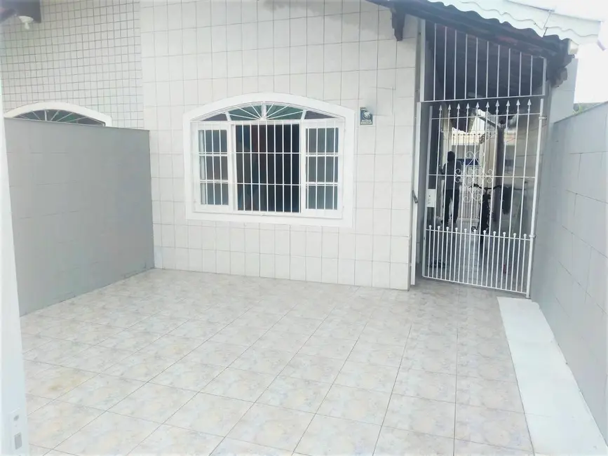Casa com 2 quartos à venda, 75m2 em Caiçara, Praia Grande - SP - imagem 4 Foto 4 de Casa com 2 quartos à venda, 75m2 em Caiçara, Praia Grande - SP