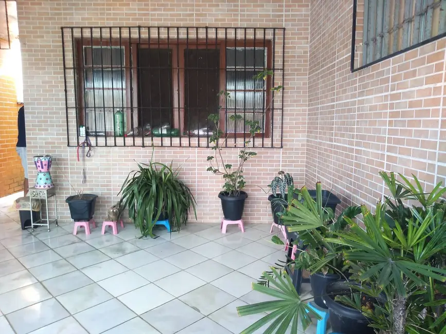 Foto 2 de Casa com 2 quartos à venda, 150m2 em Caiçara, Praia Grande - SP