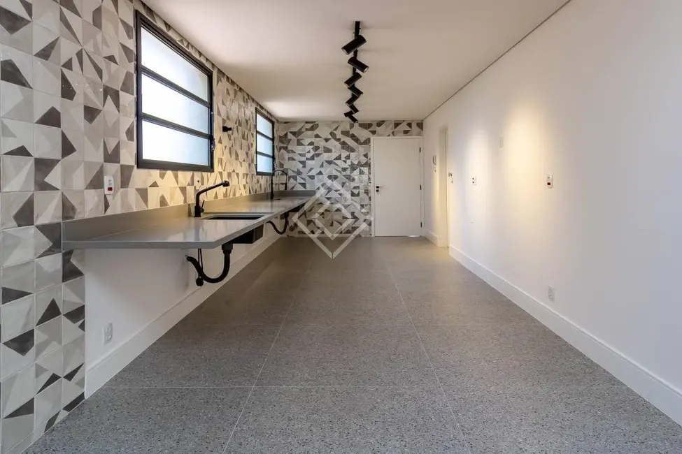 Foto 2 de Apartamento com 3 quartos à venda, 212m2 em Consolação, São Paulo - SP
