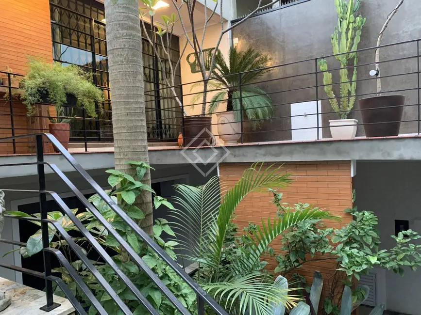Foto 3 de Casa com 3 quartos à venda, 210m2 em Vila Bertioga, São Paulo - SP