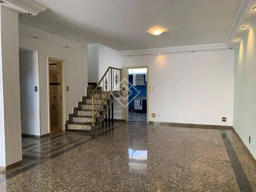 Casa com 3 quartos à venda, 261m2 em Planalto Paulista, São Paulo - SP - imagem 8 Foto 8 de Casa com 3 quartos à venda, 261m2 em Planalto Paulista, São Paulo - SP