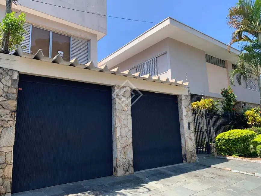 Casa com 3 quartos à venda, 261m2 em Planalto Paulista, São Paulo - SP - imagem 2 Foto 2 de Casa com 3 quartos à venda, 261m2 em Planalto Paulista, São Paulo - SP