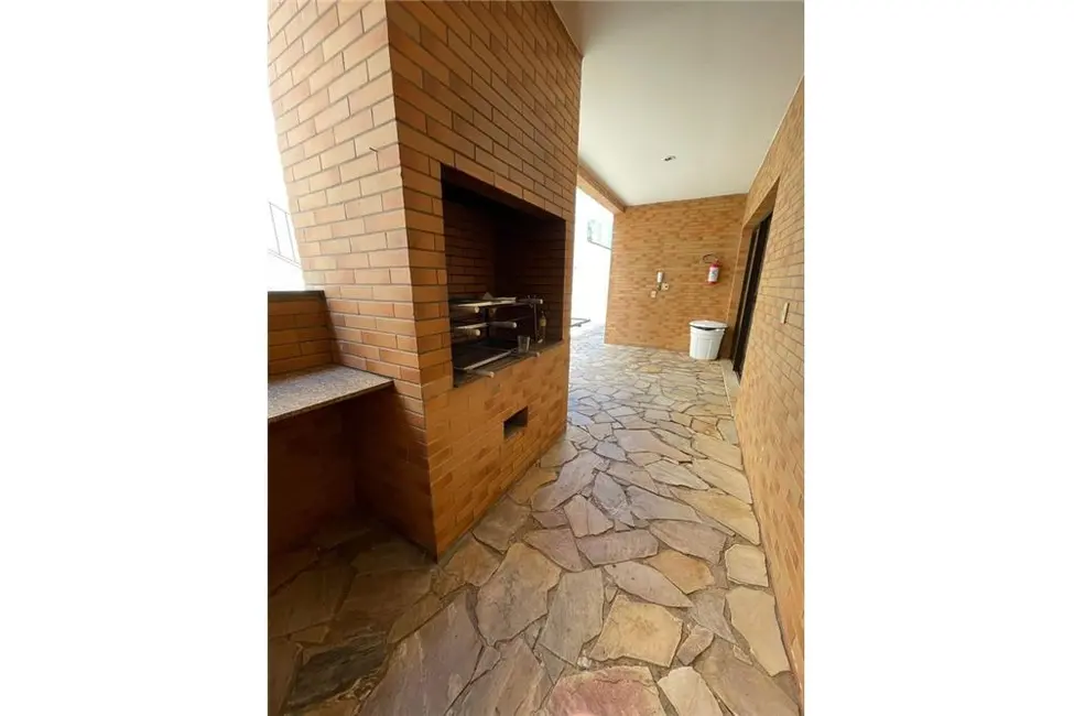 Apartamento com 4 quartos à venda, 177m2 em Aclimação, São Paulo - SP - imagem 3 Foto 3 de Apartamento com 4 quartos à venda, 177m2 em Aclimação, São Paulo - SP