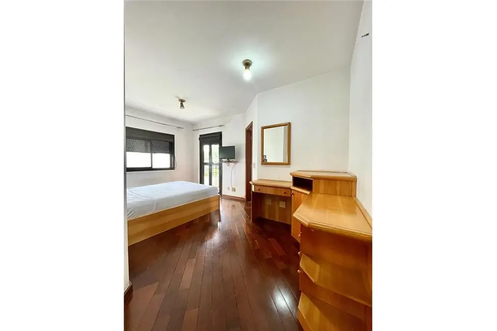 Apartamento com 4 quartos à venda, 177m2 em Aclimação, São Paulo - SP - imagem 2 Foto 2 de Apartamento com 4 quartos à venda, 177m2 em Aclimação, São Paulo - SP
