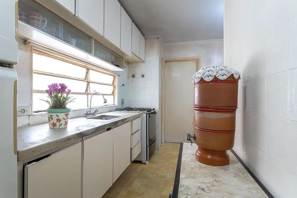 Apartamento com 3 quartos à venda, 105m2 em Moema, São Paulo - SP - imagem 4 Foto 4 de Apartamento com 3 quartos à venda, 105m2 em Moema, São Paulo - SP