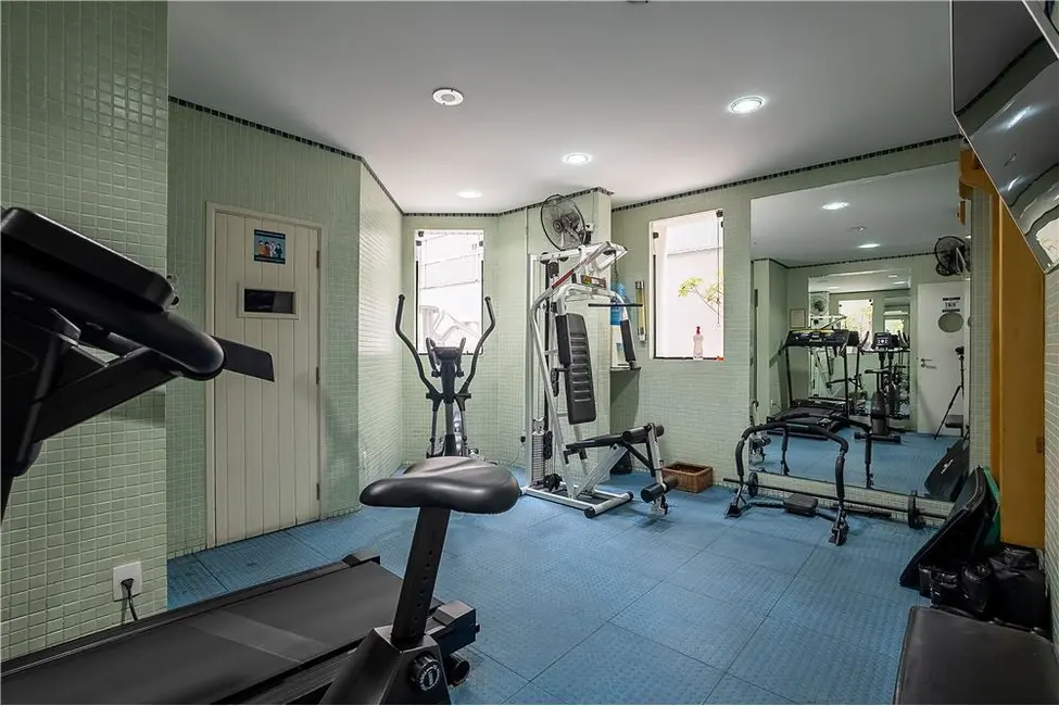 Foto 6 de Apartamento com 2 quartos à venda, 56m2 em Moema, São Paulo - SP