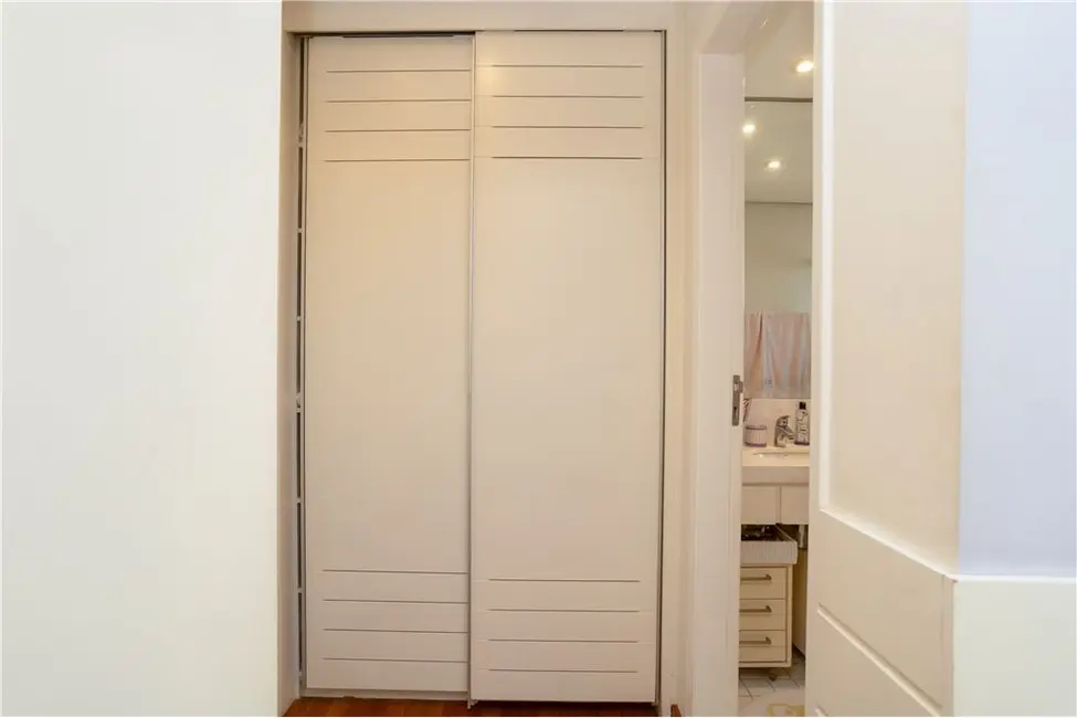 Foto 9 de Apartamento com 4 quartos à venda, 235m2 em Aclimação, São Paulo - SP