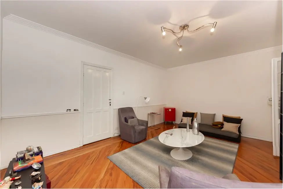 Foto 3 de Casa com 6 quartos à venda, 220m2 em Jardim Paulista, São Paulo - SP