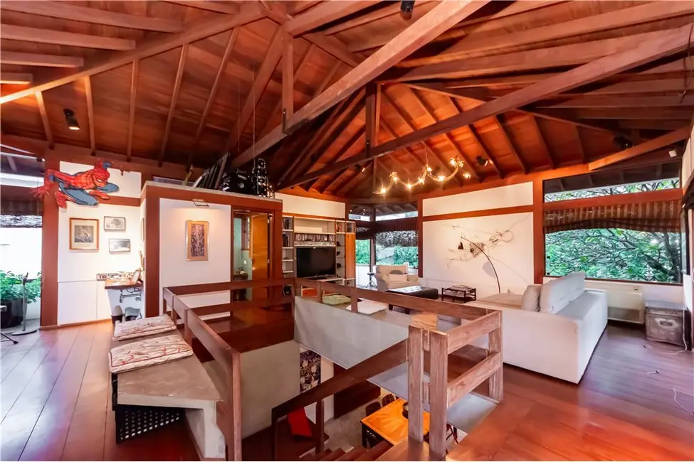 Casa com 2 quartos à venda, 350m2 em Sumaré, São Paulo - SP - imagem 2 Foto 2 de Casa com 2 quartos à venda, 350m2 em Sumaré, São Paulo - SP