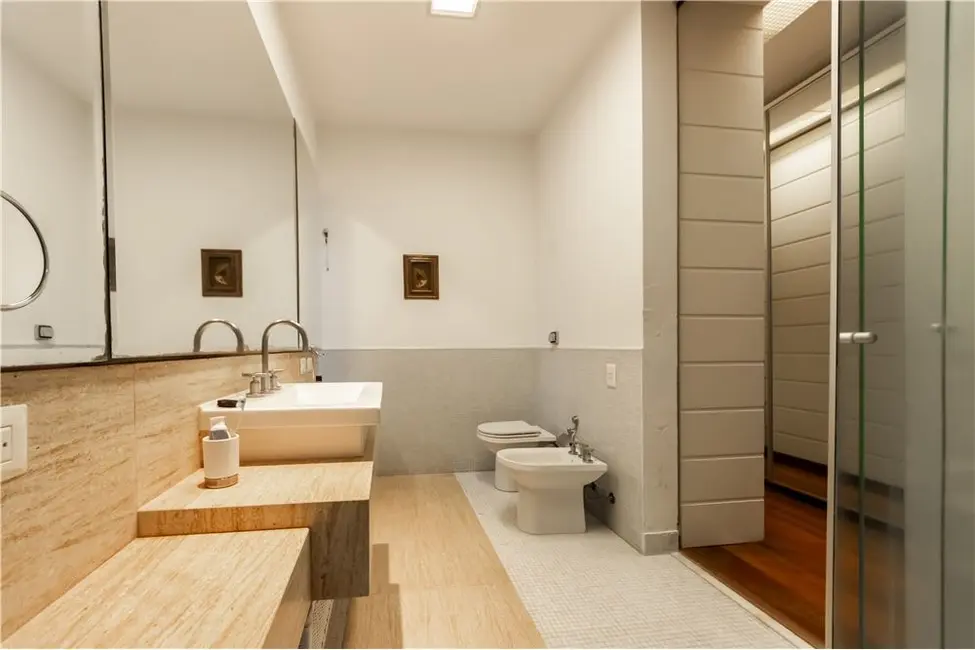 Casa com 2 quartos à venda, 350m2 em Sumaré, São Paulo - SP - imagem 3 Foto 3 de Casa com 2 quartos à venda, 350m2 em Sumaré, São Paulo - SP