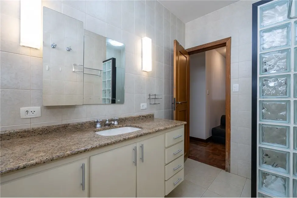 Foto 3 de Casa com 3 quartos à venda, 285m2 em Moema, São Paulo - SP