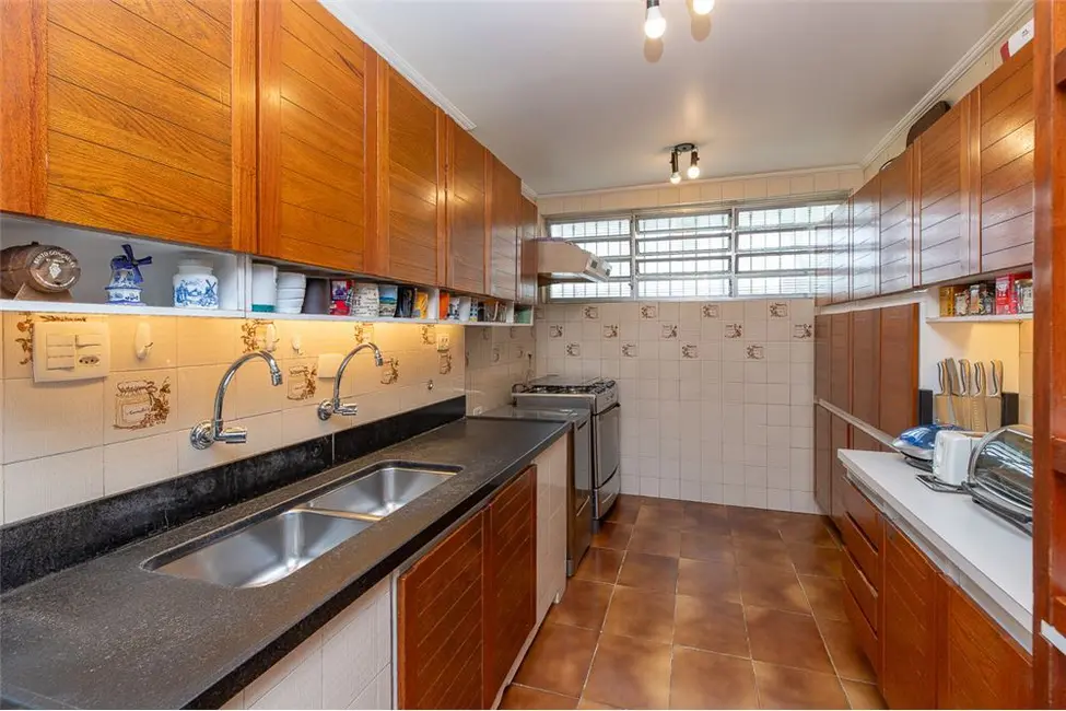 Foto 8 de Casa com 4 quartos à venda, 300m2 em Moema, São Paulo - SP