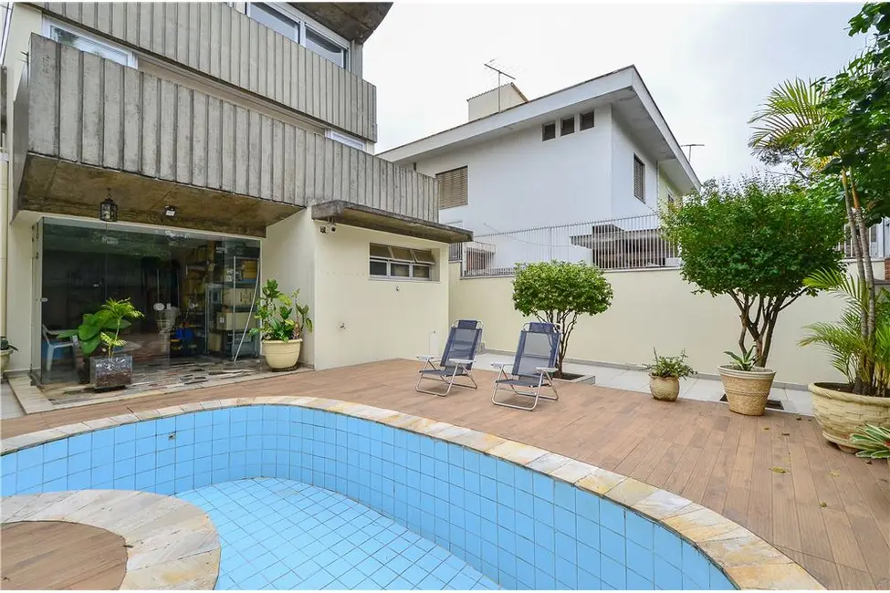 Casa com 4 quartos à venda, 311m2 em Planalto Paulista, São Paulo - SP - imagem 2 Foto 2 de Casa com 4 quartos à venda, 311m2 em Planalto Paulista, São Paulo - SP