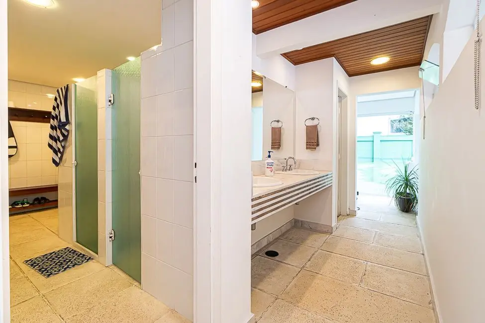 Casa com 3 quartos à venda, 709m2 em Pinheiros, São Paulo - SP - imagem 8 Foto 8 de Casa com 3 quartos à venda, 709m2 em Pinheiros, São Paulo - SP