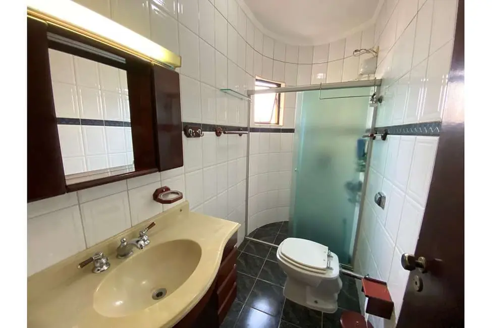 Foto 9 de Casa com 4 quartos à venda, 129m2 em Vila Bertioga, São Paulo - SP