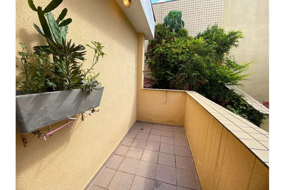 Foto 3 de Casa com 4 quartos à venda, 129m2 em Vila Bertioga, São Paulo - SP