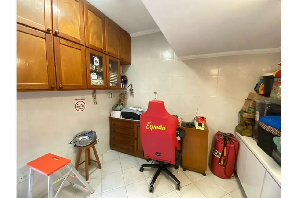 Foto 2 de Casa com 4 quartos à venda, 129m2 em Vila Bertioga, São Paulo - SP