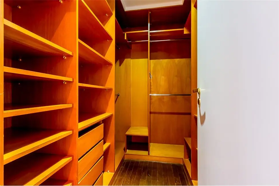 Apartamento com 3 quartos à venda, 269m2 em Higienópolis, São Paulo - SP - imagem 3 Foto 3 de Apartamento com 3 quartos à venda, 269m2 em Higienópolis, São Paulo - SP