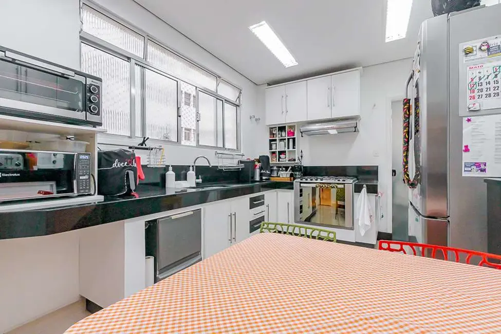 Apartamento com 3 quartos à venda, 151m2 em Higienópolis, São Paulo - SP - imagem 8 Foto 8 de Apartamento com 3 quartos à venda, 151m2 em Higienópolis, São Paulo - SP