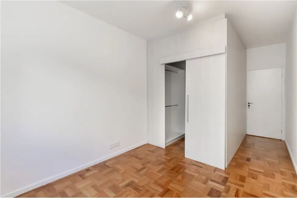 Foto 2 de Apartamento com 3 quartos à venda, 136m2 em Jardim América, São Paulo - SP