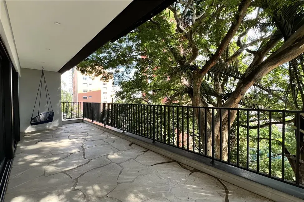 Apartamento com 3 quartos à venda, 139m2 em Vila Madalena, São Paulo - SP - imagem 3 Foto 3 de Apartamento com 3 quartos à venda, 139m2 em Vila Madalena, São Paulo - SP