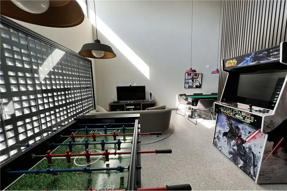 Apartamento com 3 quartos à venda, 139m2 em Vila Madalena, São Paulo - SP - imagem 2 Foto 2 de Apartamento com 3 quartos à venda, 139m2 em Vila Madalena, São Paulo - SP