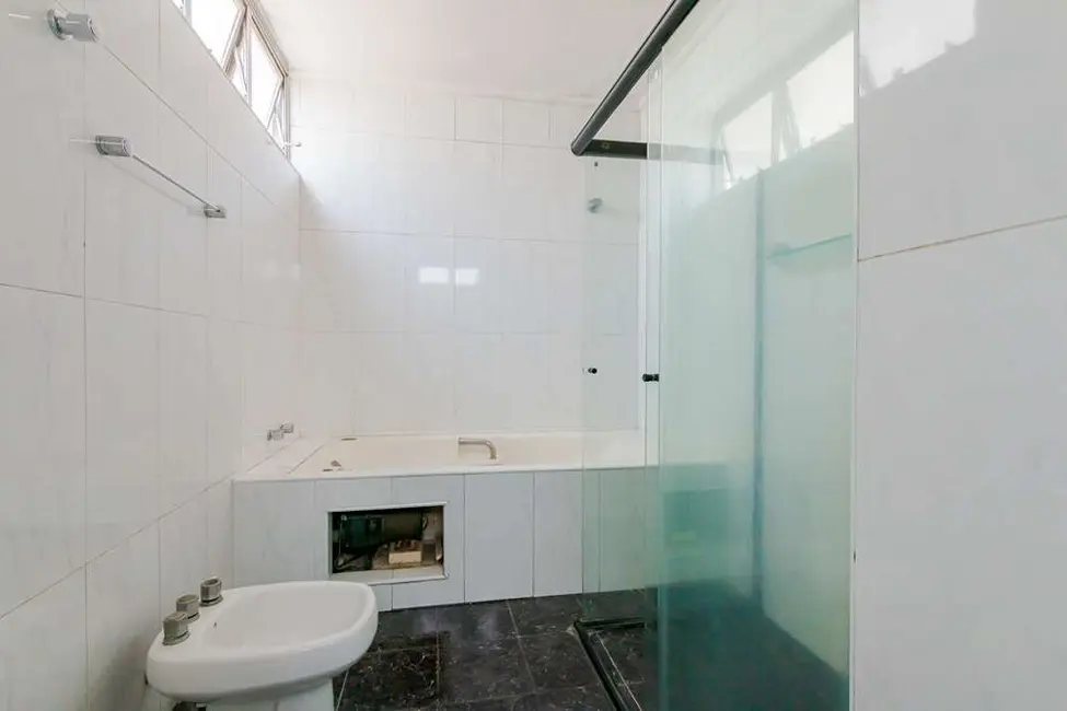 Foto 9 de Apartamento com 3 quartos à venda, 260m2 em Higienópolis, São Paulo - SP