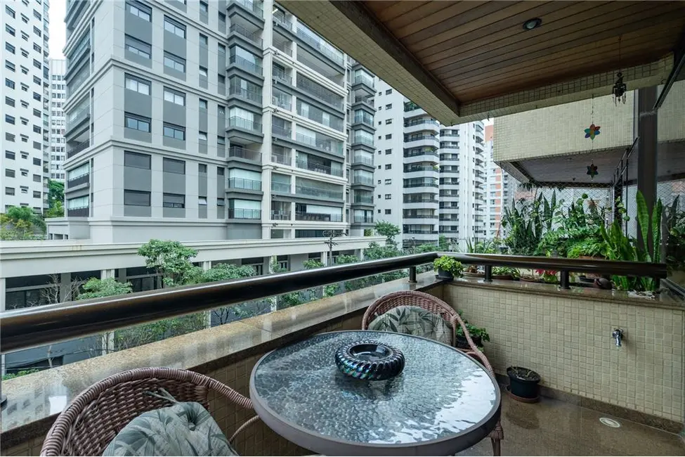 Apartamento com 4 quartos à venda, 186m2 em Perdizes, São Paulo - SP - imagem 9 Foto 9 de Apartamento com 4 quartos à venda, 186m2 em Perdizes, São Paulo - SP